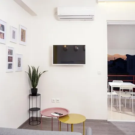 Apartment Theros, Just Walk To The *